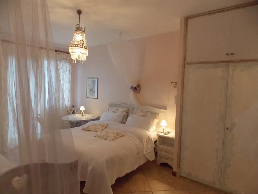 B&B Le Camelie Del Bosco Baiardo 객실 사진
